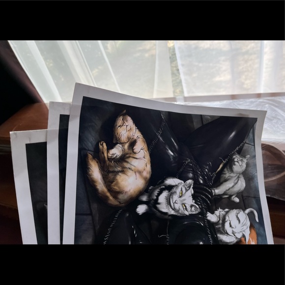 3 prints Marvin Mariano prints artists rendition of Cat Woman - Picture 11 of 11